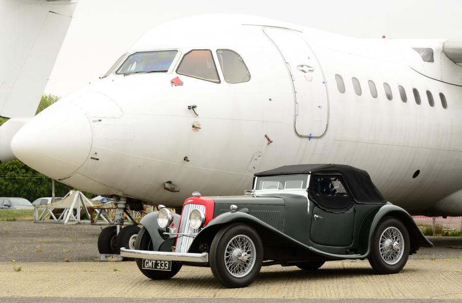  Aston Martin 15/98 2/4-Passenger 1937 года  (фото 3 из 27)